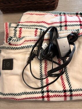 Brookstone Black Power Adapter and Controller Cable for Heated Blanket